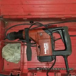 HILTI hammer gun with case