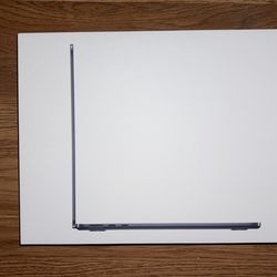 13in MacBook Air With Apple M2 Chip