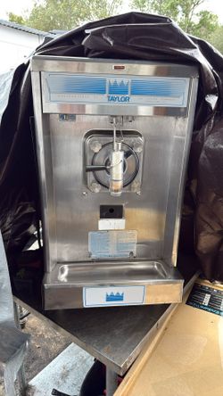 Soft Serve Ice Cream Dispenser