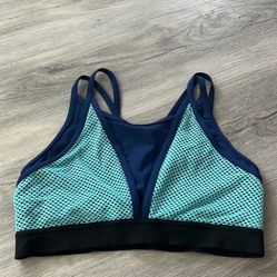 Victoria’s Secret sports athletic bra size small
