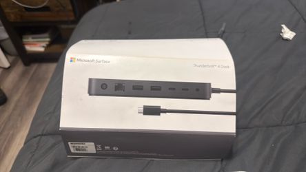 Microsoft Surface Thunderbolt 4 Docking Station - Black (T8H-00001)