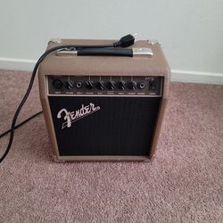 Fender Acoustasonic 15