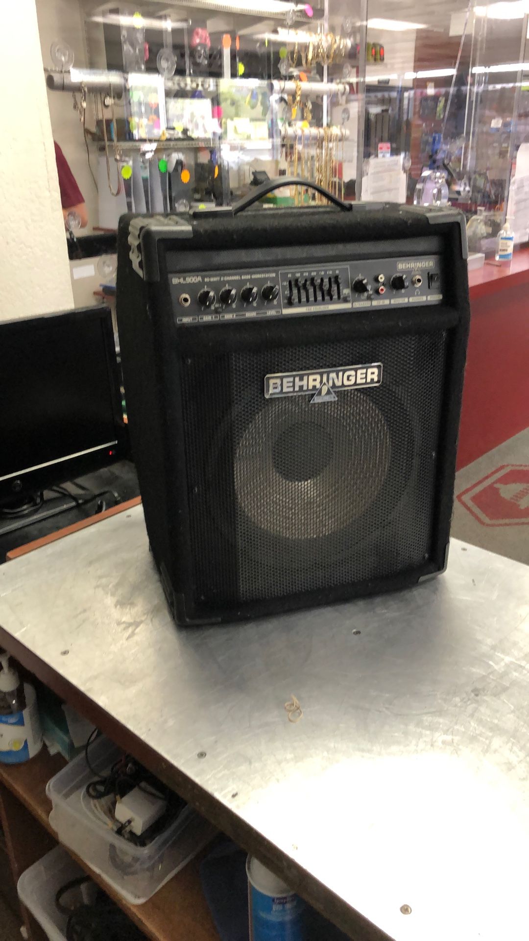 1003 Behringer BXL900A Corded 90watt 12” Wedge Shaped Bass Combo Amp W/ Power Cord 526207