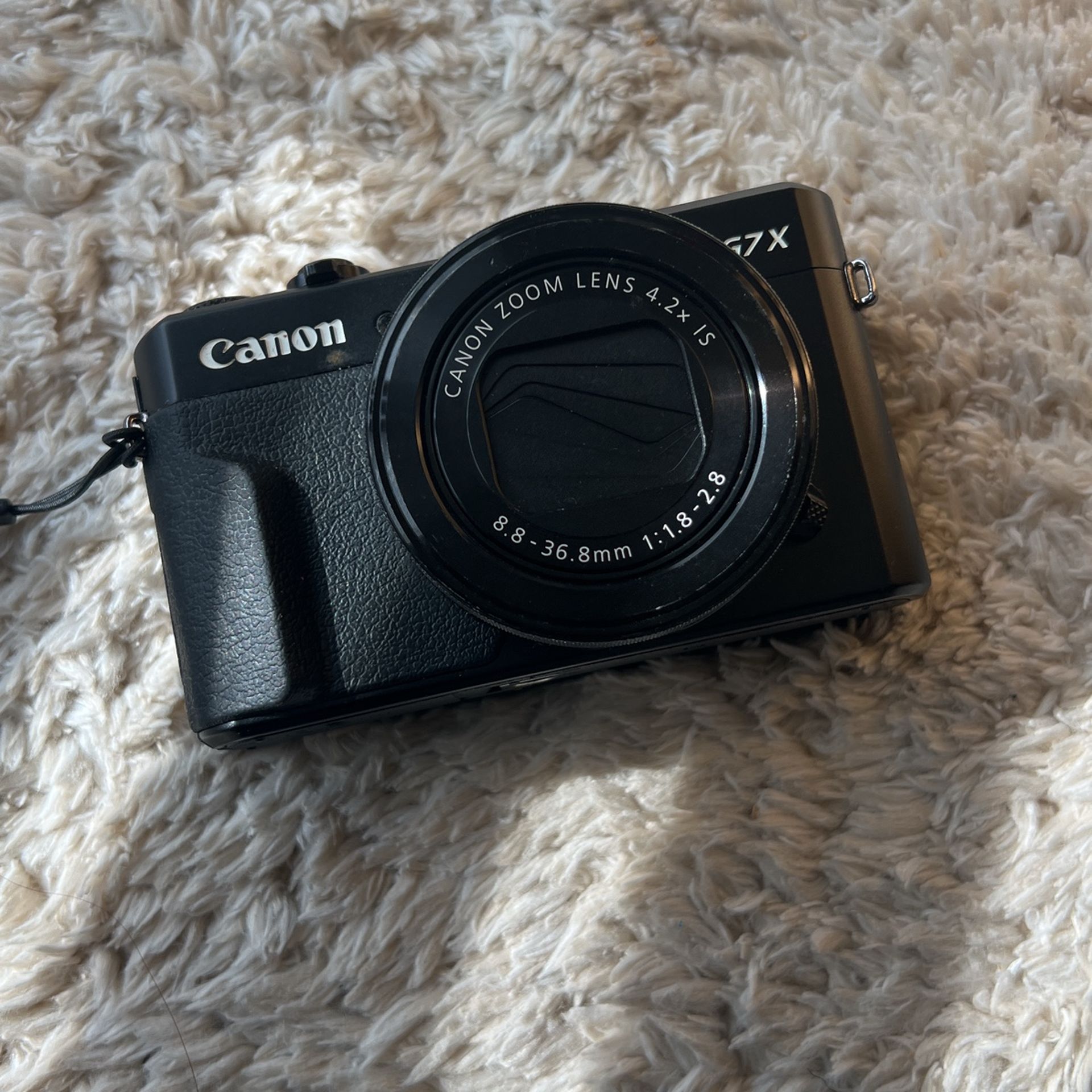 Canon G7x Mark II
