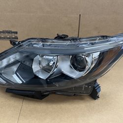 Halogen Headlight For 2017 2018 2019 Nissan Rogue Sport SV Driver Passenger 