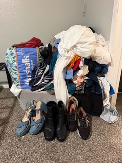 Women’s bundle over 200 items