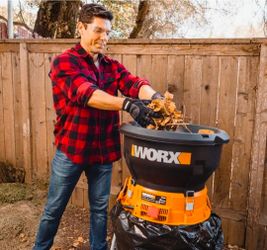 WORX 13 Amp Leaf Mulcher Used 1 time