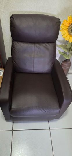 Recliner chairs.   Butaca Reclinable