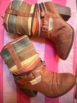 Mossimo Supply Co. Boho Western Ankle Boots – Size 9.5