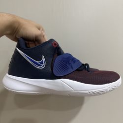 Boys Nike Kyrie Flytrap III (GS) • Size 4Y