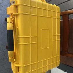 Milwaukee Fuel Impact Wrench With Charger And New Battery