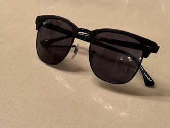 Ray-Ban Sunglasses new $75