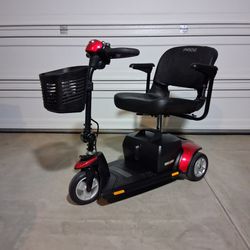 Pride Go Go Elite Traveller Mobility Scooter LIKE NEW CONDITION