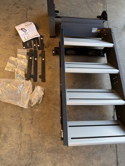 Lippert 2024057000 Solid Step 4.0 Quad RV Steps 26" Lift Assist 500 lb