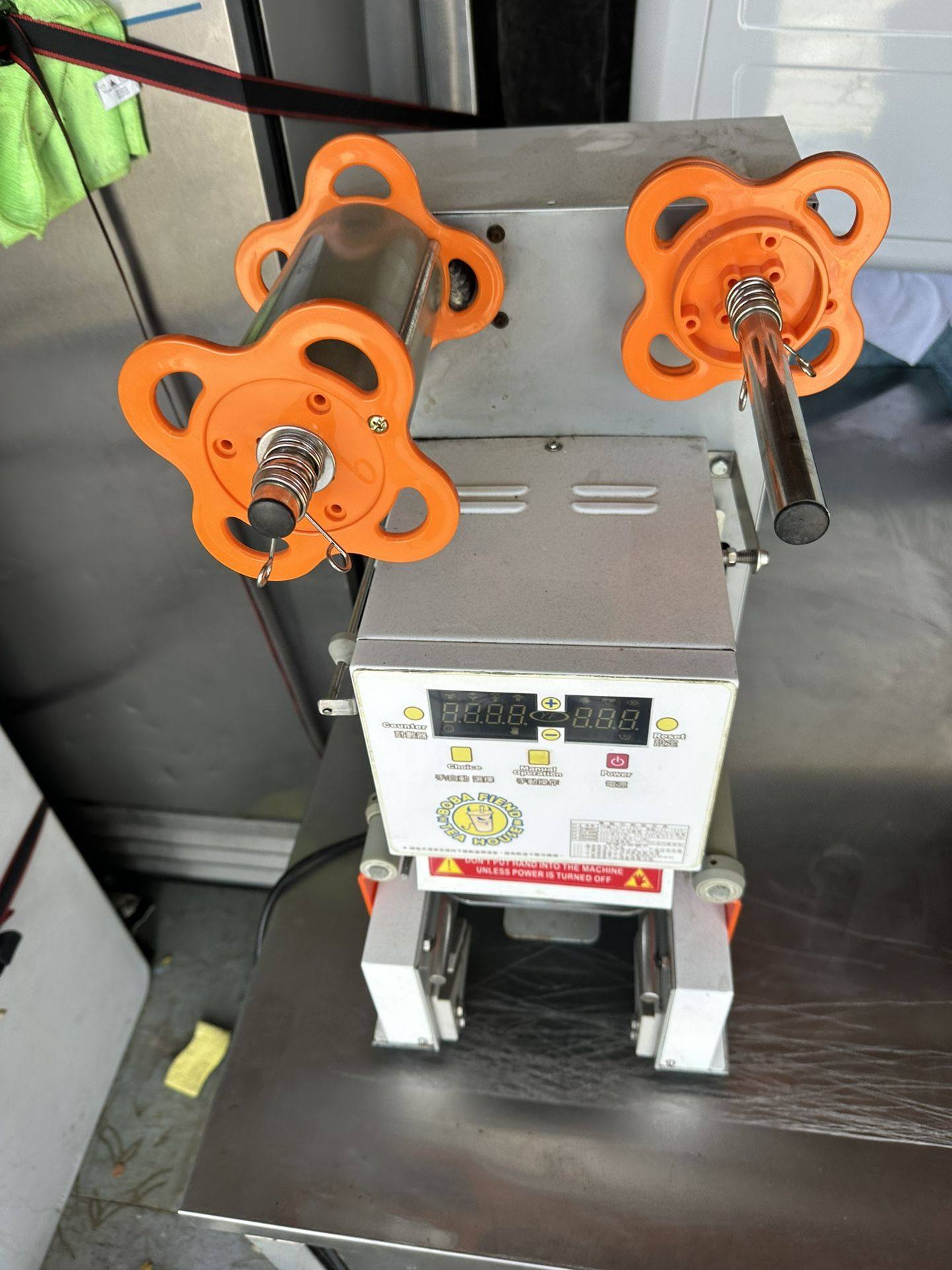 Used Cup Sealing Machine Fully Automatic, Sealing Machine for Cups, Electric Tea Cup Sealer Machine with Intelligent Operating Panel for Beverages, Bu