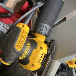 Dewalt sander electric