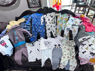 Ropita de Bebé size 24 meses $30 por todo
