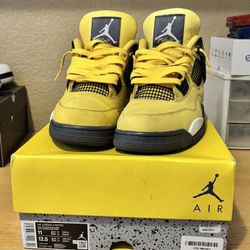 Air Jordan 4 Lightning - Size 11