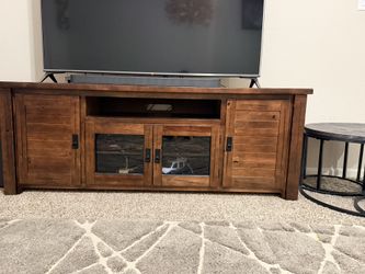 TV CONSOLE SOLID WOOD FROM STAR Furniture