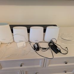 Netgear Orbi RBR40 Mesh WIFI Router + 3 Satellites 