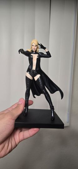 Emma frost figure
