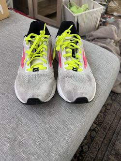 Brooks Women’s Launch GTS 8 White/Pink/Nightlife Shoes Sz 8 