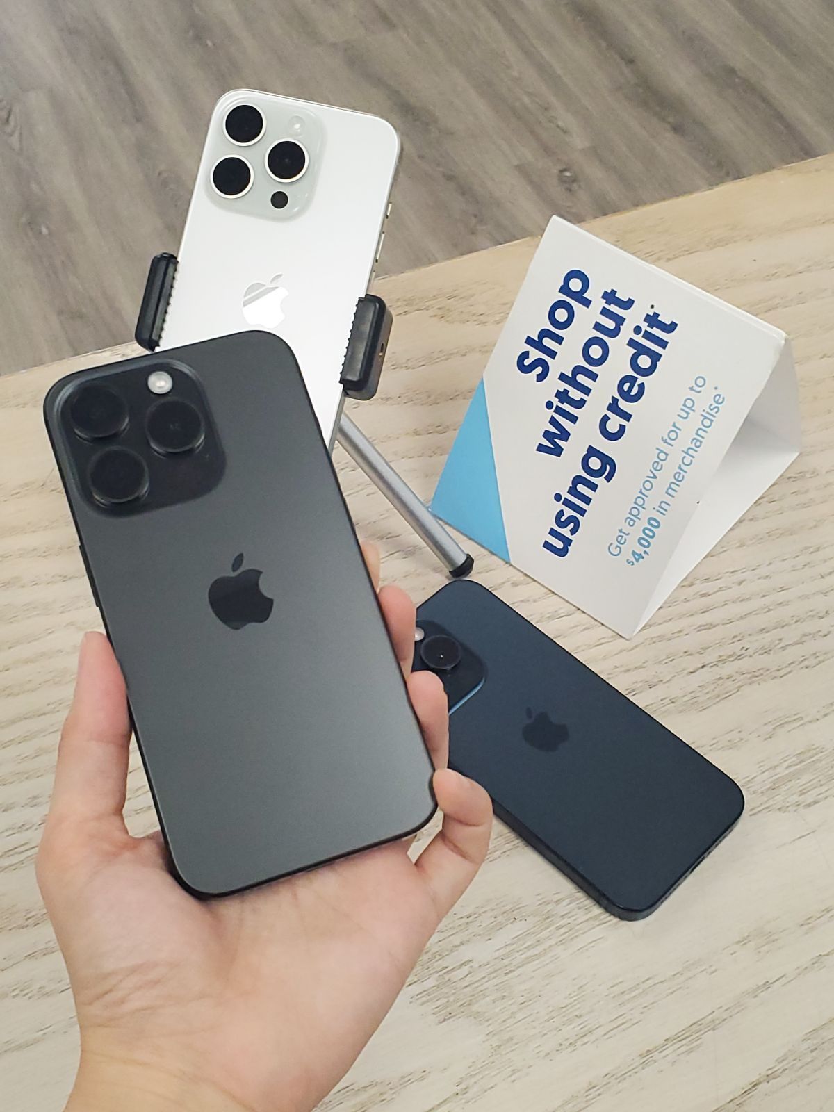 🤑 iPhone 15 Pro Max Deal Alert – Up to 50% Off! $649 or $1 to Take It Home + Warranty Included