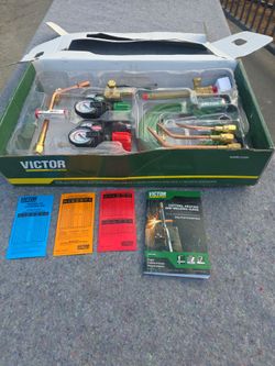 VICTOR OXY/ACETILENE CUTTING/WELDING TORCH OUTFIT