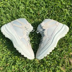 Yeezy Drst Salt Size 12