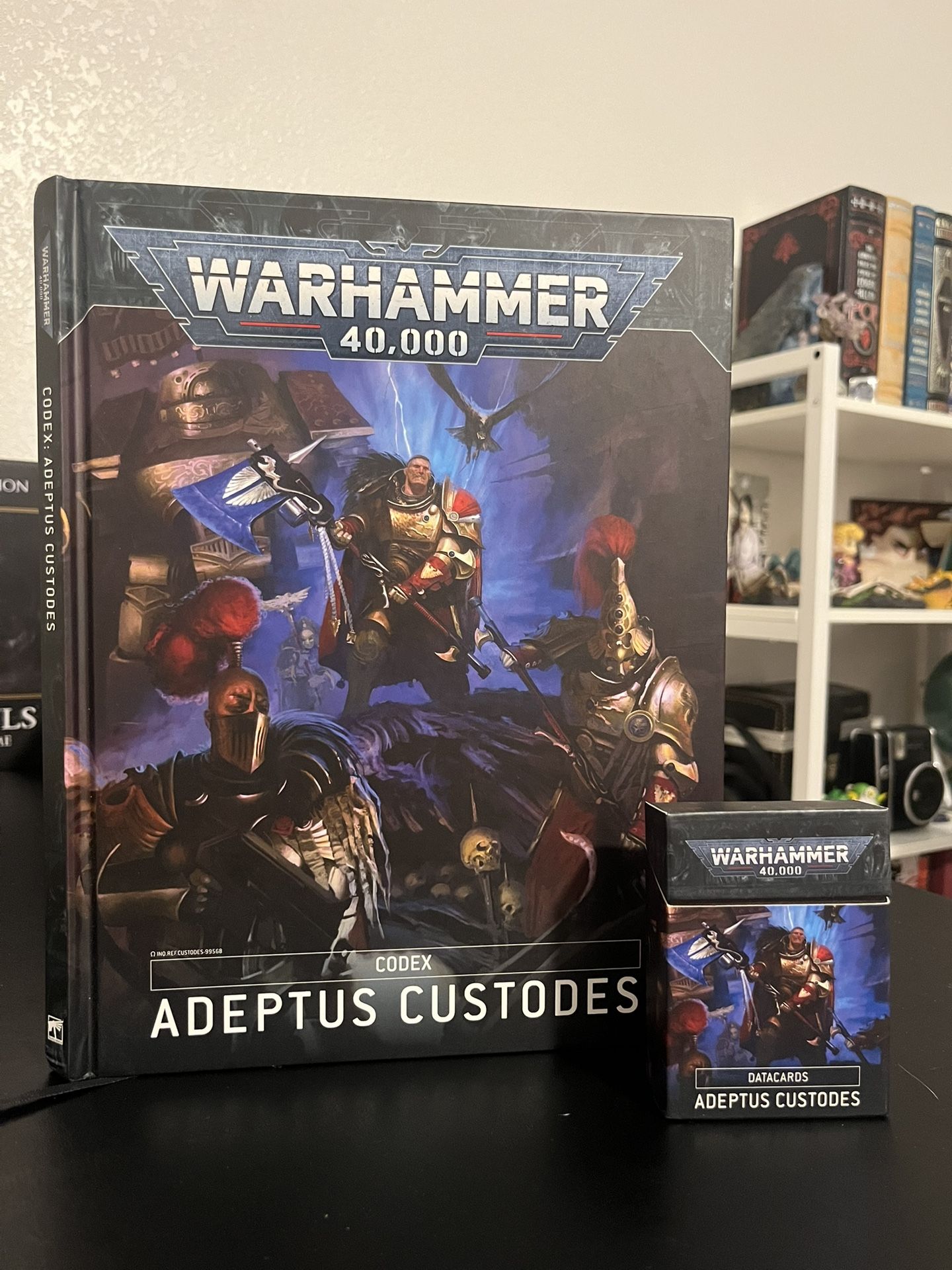 WARHAMMER 40k - Adeptus Custodes Codex +Cards