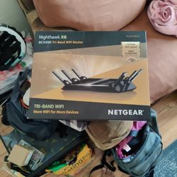 Nighthawk X6 Tri-band Wifi Router 