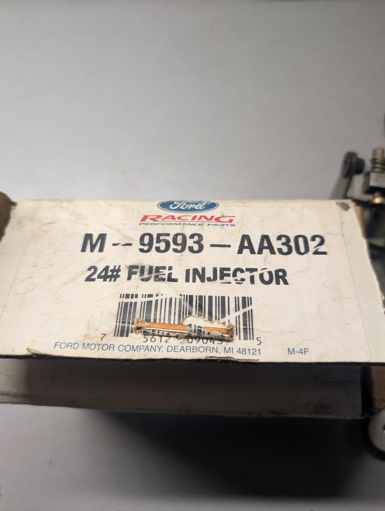 Ford 5.0 Injectors Throttle Body And Spacer