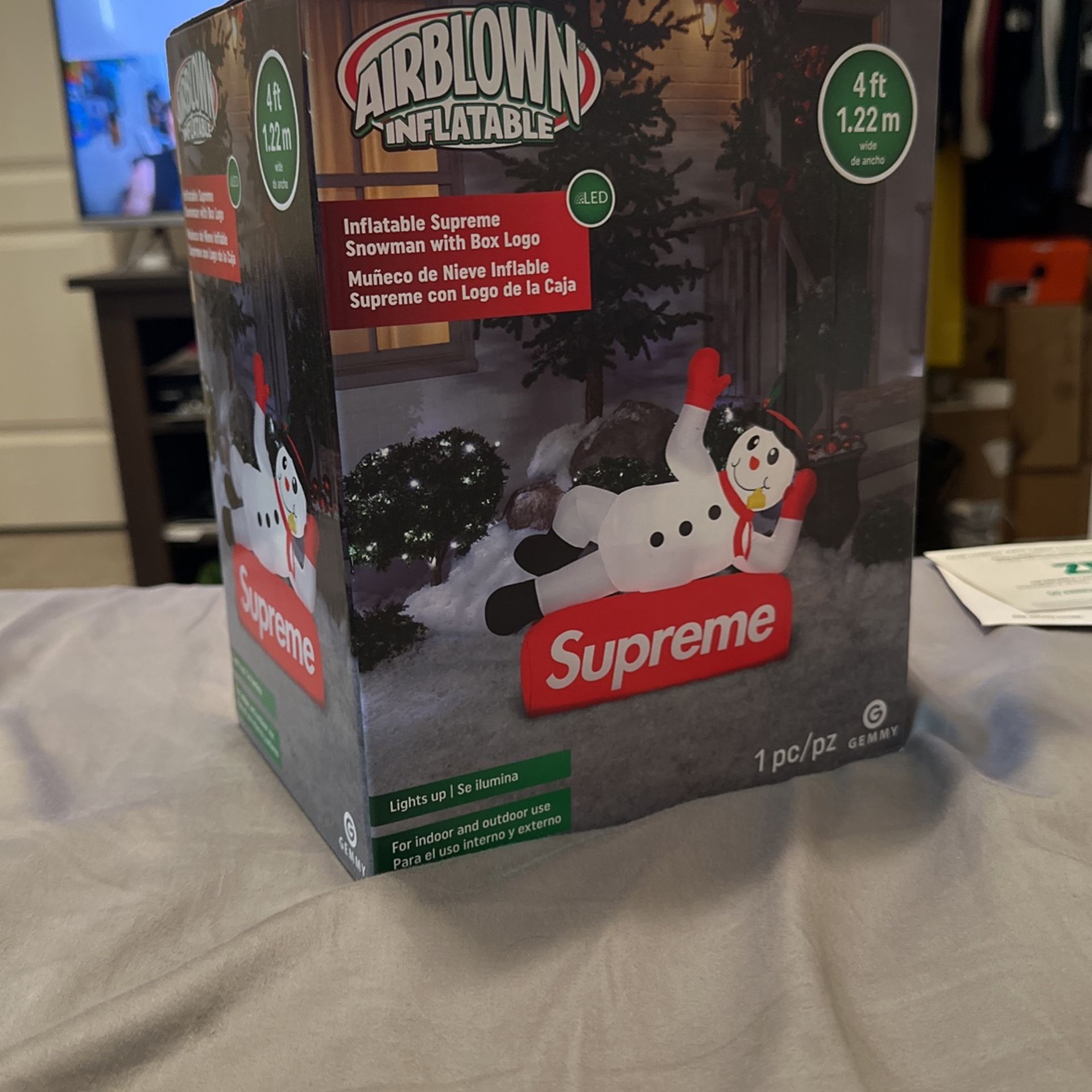 Supreme Inflatable Snowman W/ Box Logo