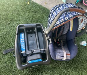 Safety 1st car seat with base