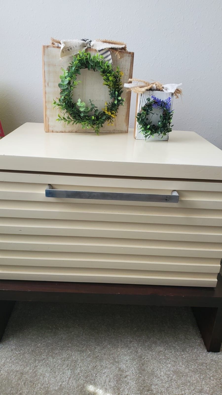 Twin Bed Set. WITH MATTRES