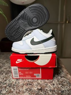 Nike Dunk Low Grey Green Strike TD