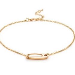 ONE LEFT Beautiful NEW Stylish And Unique Safety Pin Charm Women’s  Fashion Jewelry Choker