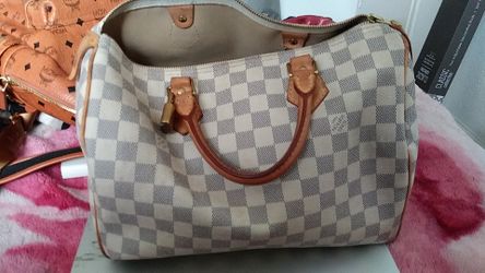 Louis Vuitton speedy