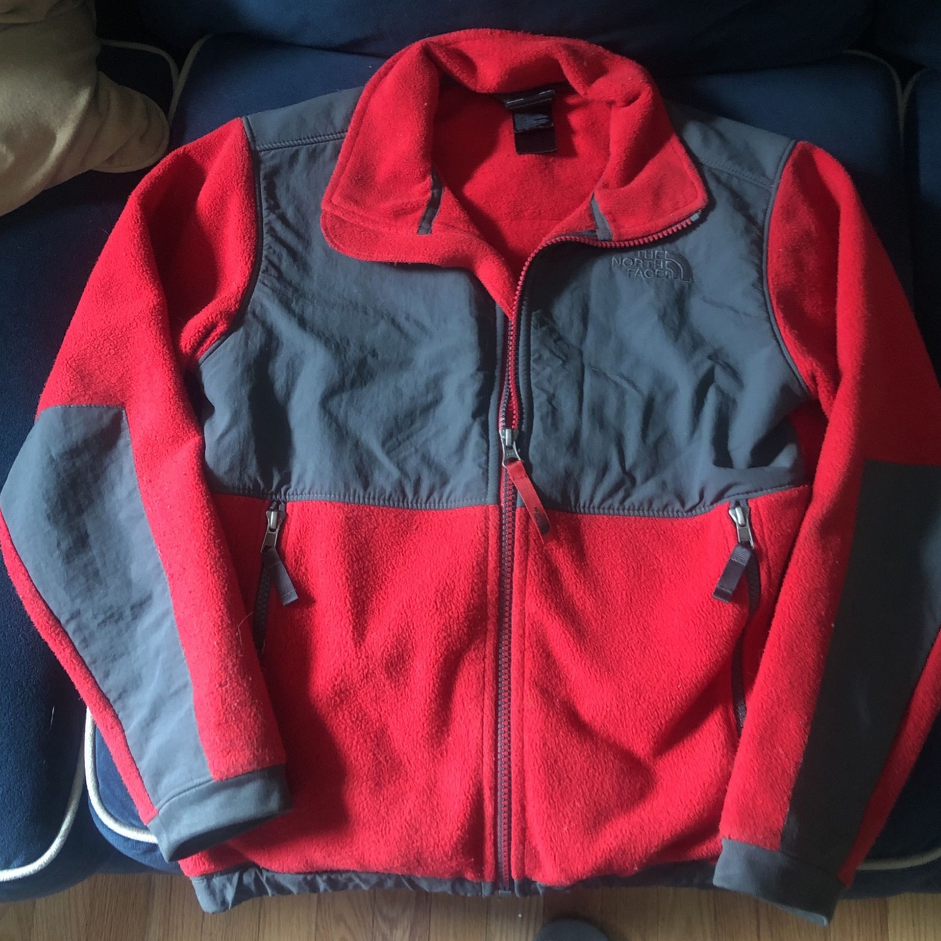 Boys North Face 10-12 Authentic 