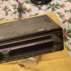 SONY Model Number: CDX-GT100 Car Radio 