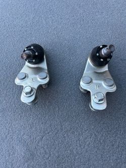 Left and Right Ball Joints Pair