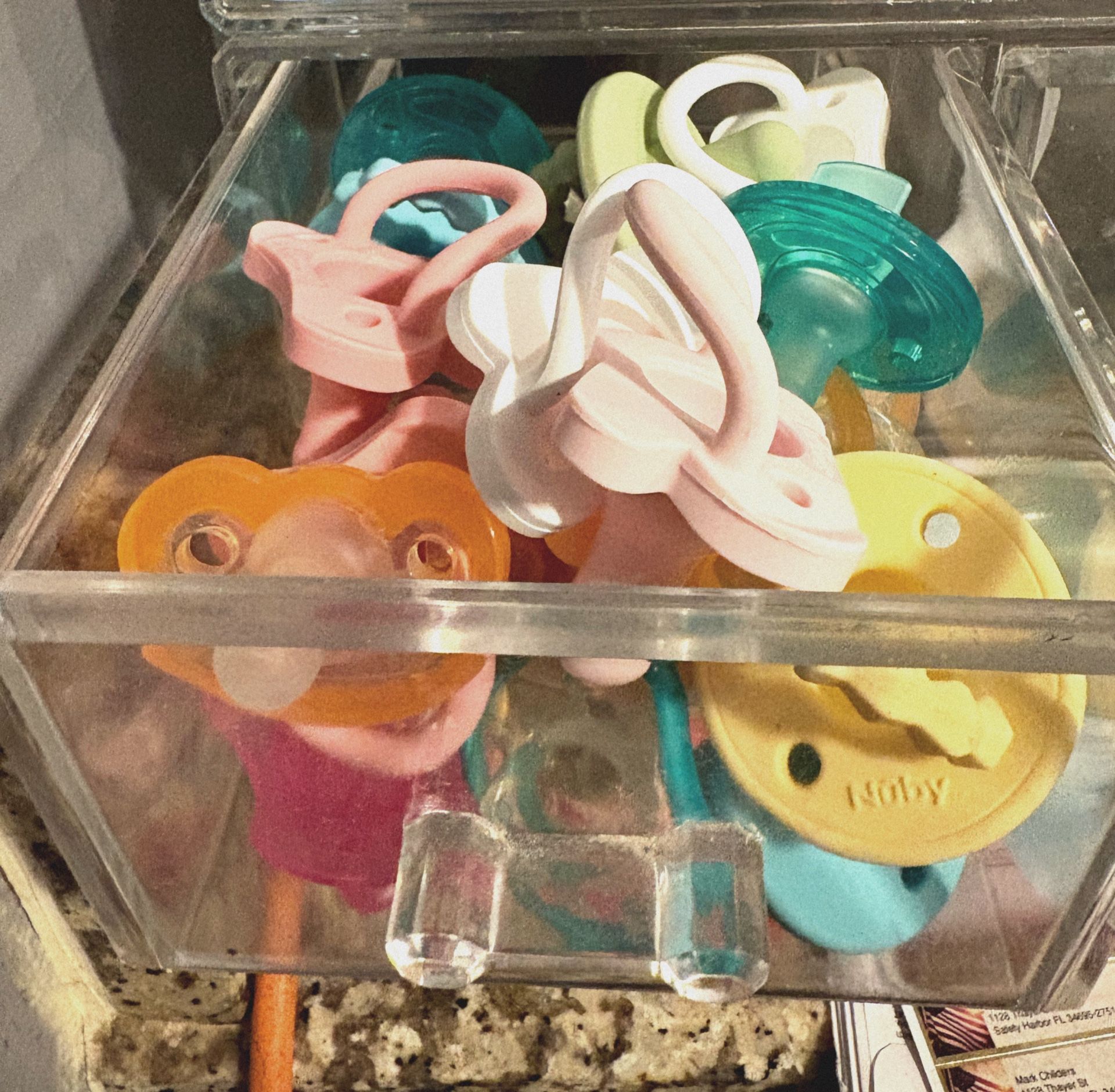 30+ Brand New Baby Pacifiers / Binkis - 0-12 Months