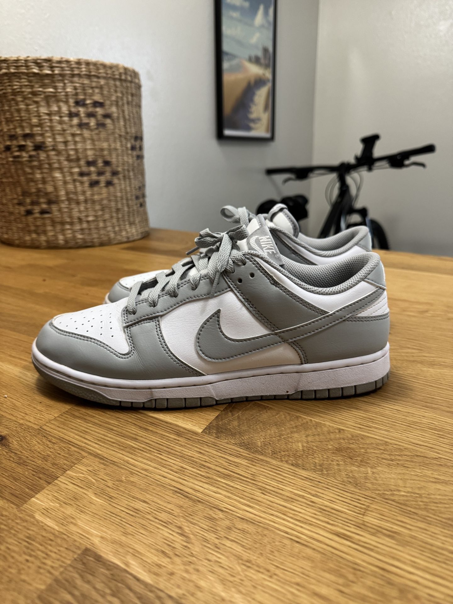 Nike Dunk Men’s Fog Gray Size 9.5 Great Condition