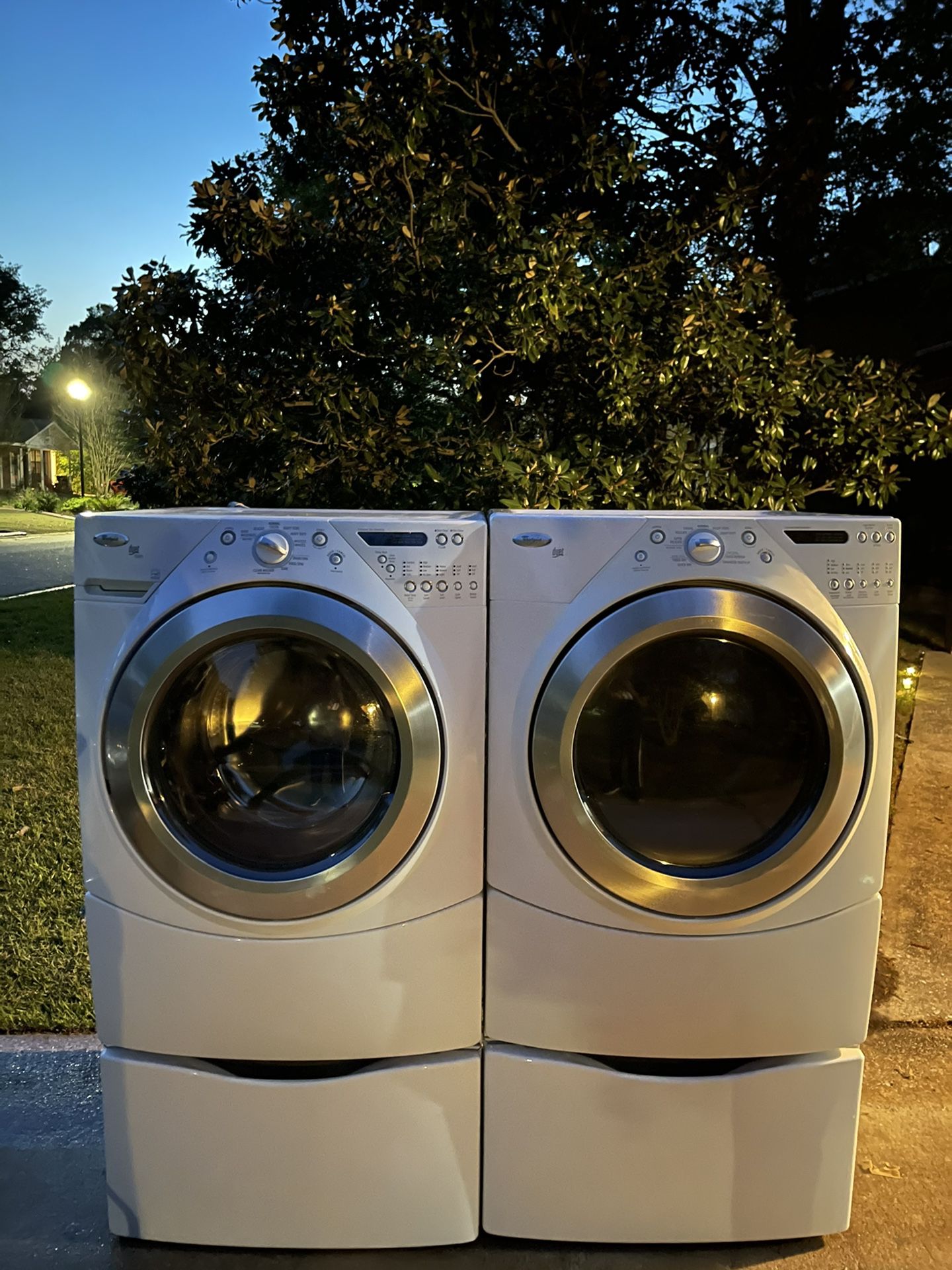 🌊Matching Whirlpool Frontloader Washer and Dryer Set Available 🌊