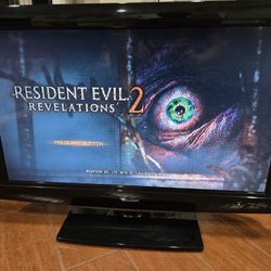 Like NEW Sharp LC-32D47UA 32" 720p LCD HDTV with Remote Control included