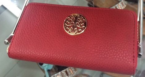 Red wallet