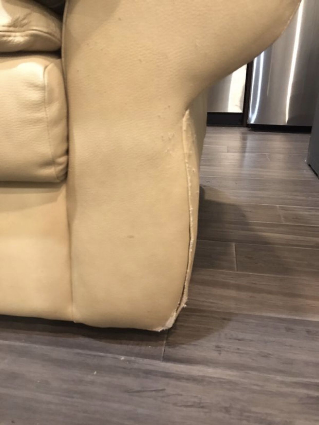 Sealy Furniture very fine genuine leather 3 piece set,Loveseat,chair+ottoman! for Sale in