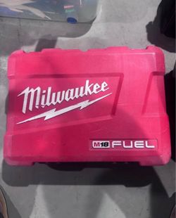 Milwaukee M18 FUEL drill set and hard case