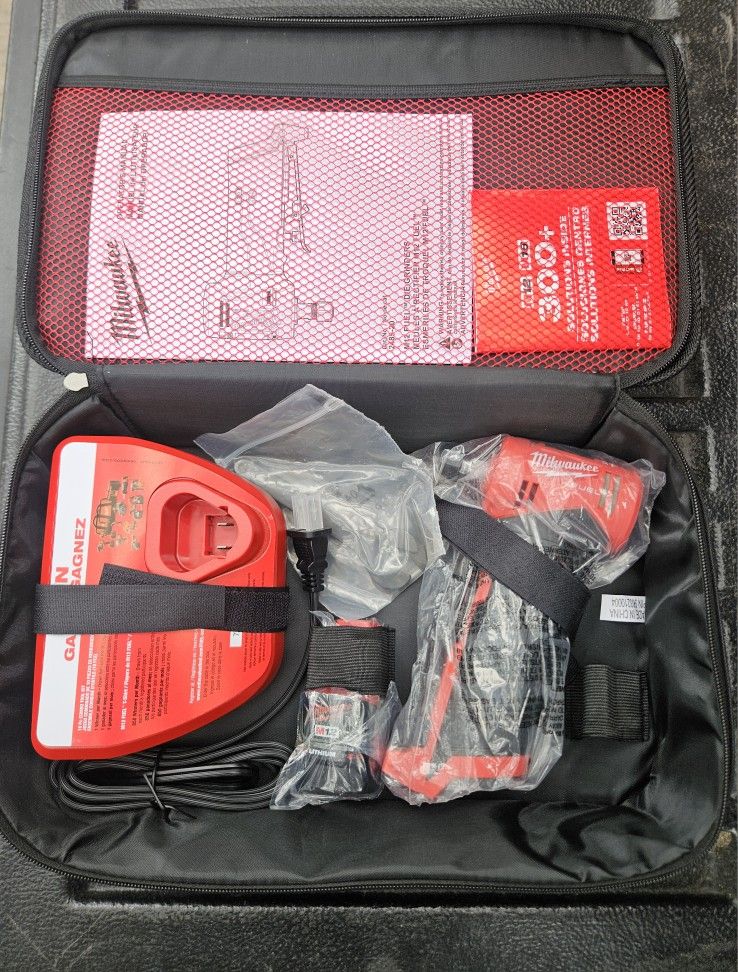 Milwaukee M12 FUEL Grinder Kit