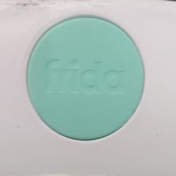 Dream On Me Baby Bed And Frida Baby Bath 